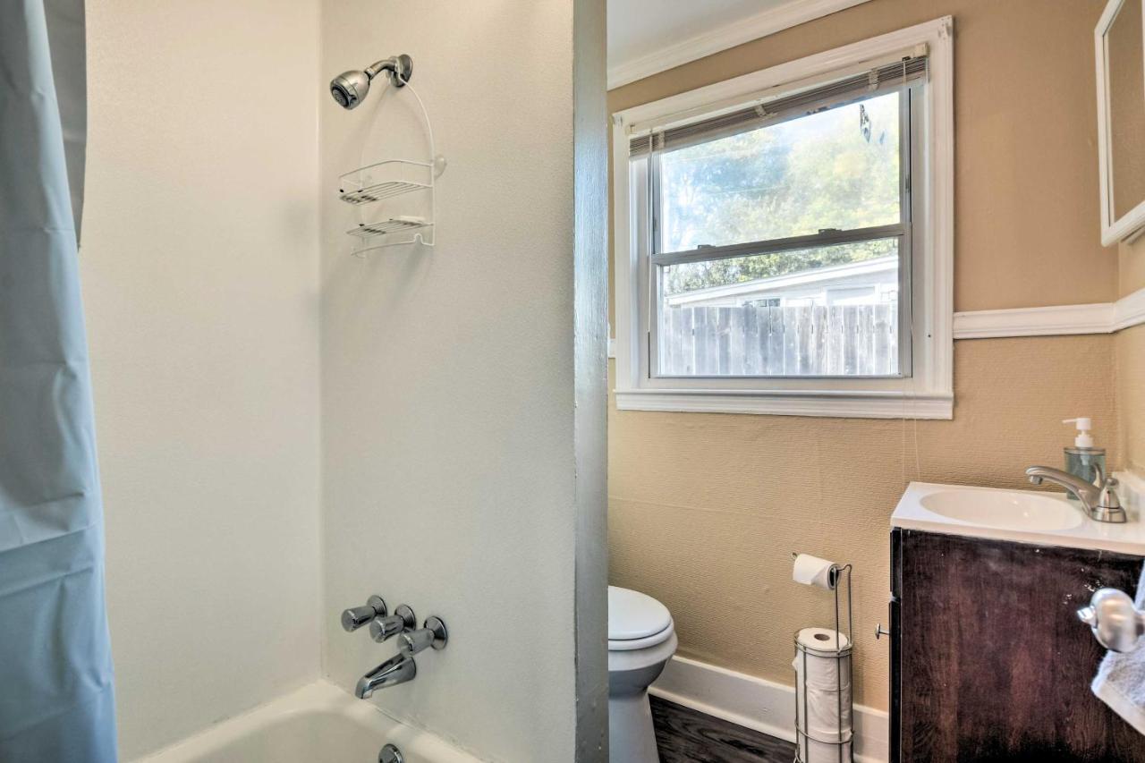 Cozy Greenville Bungalow About 2 Mi To Downtown! Exteriér fotografie